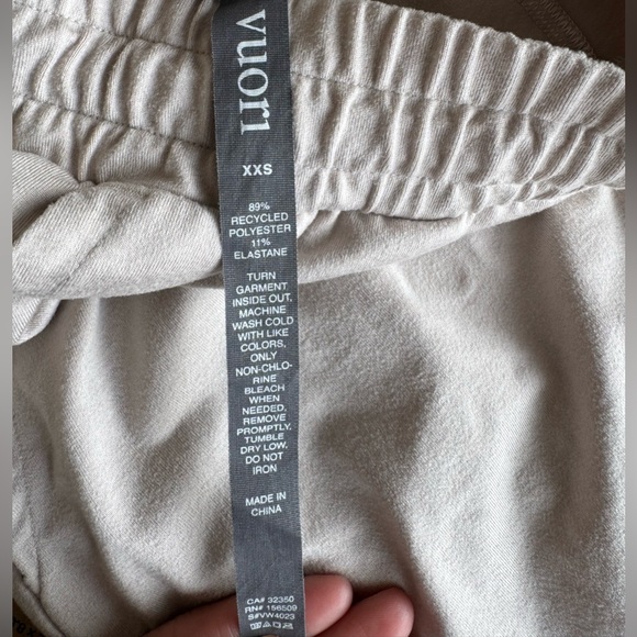 Vuori Halo Essential Wideleg Pant - Picture 3 of 8